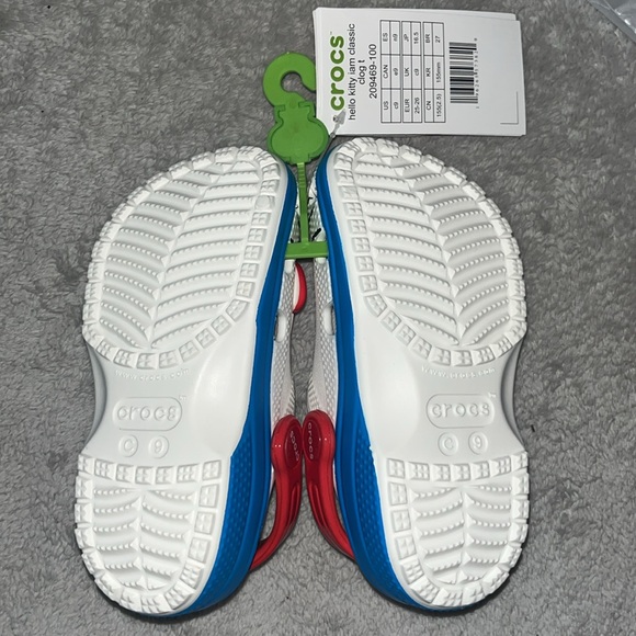 Limited edition on Hello Kitty Crocs NWT - Picture 4 of 4